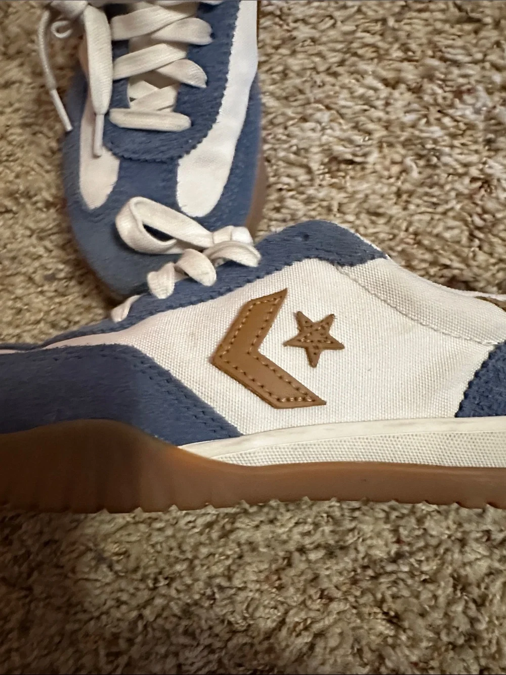 Converse Kids Suede & Canvas Sneakers in Blue and Cream with Tan Heel size 3.5